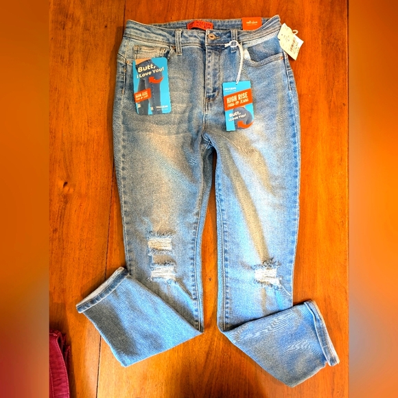 NWT junior stretch jeans - Picture 5 of 9